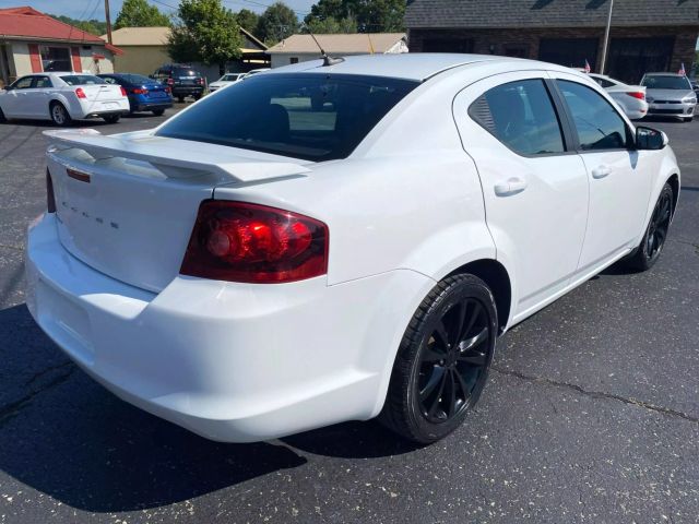 2014 Dodge Avenger SXT Sedan 4D