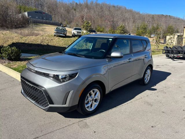 2024 Kia Soul LX Wagon 4D