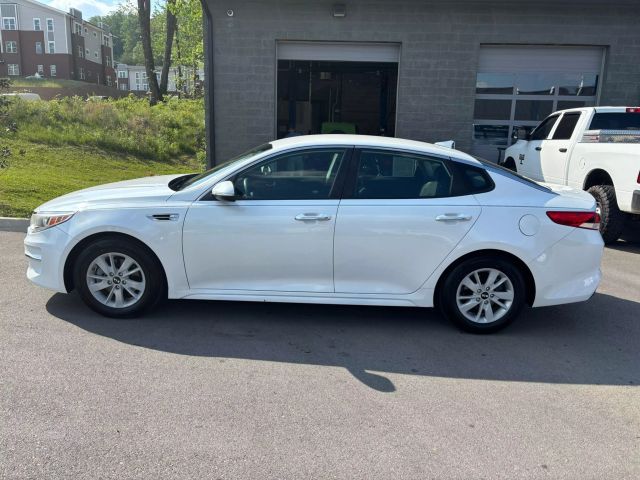 2016 Kia Optima LX Sedan 4D